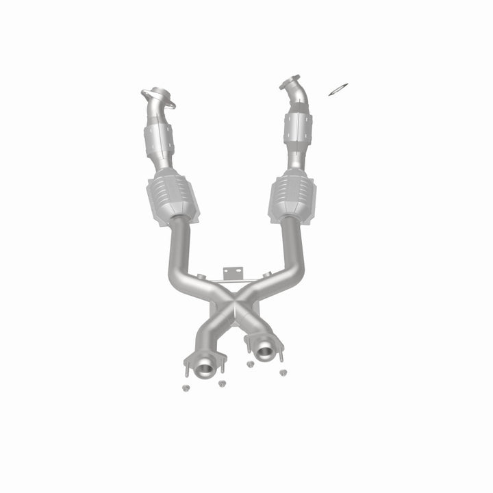 MagnaFlow HM-Grade Direct-Fit Catalytic Converter - Ford Mustang SVT Cobra 1996-1998 4.6L, 360 degree view