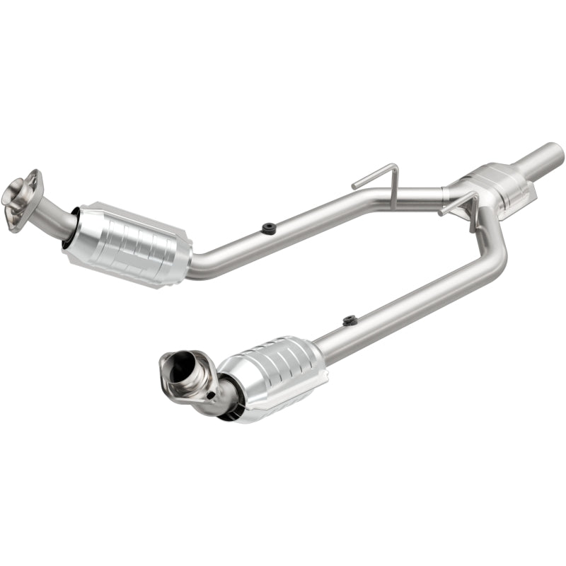 MagnaFlow HM-Grade Direct-Fit Catalytic Converter - Ford Thunderbird / Mercury Cougar 1996-1997 3.8L