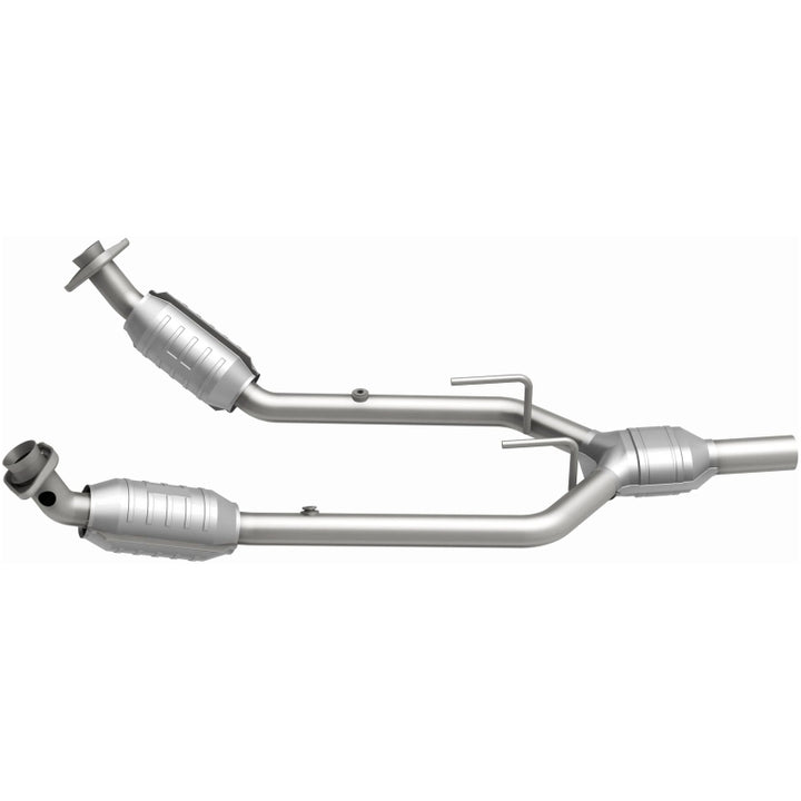 MagnaFlow HM-Grade Direct-Fit Catalytic Converter - Ford Thunderbird / Mercury Cougar 1996-1997 3.8L, view 16