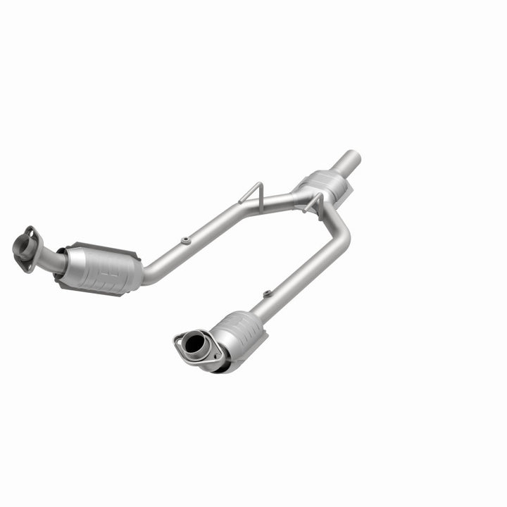 MagnaFlow HM-Grade Direct-Fit Catalytic Converter - Ford Thunderbird / Mercury Cougar 1996-1997 3.8L, view 3