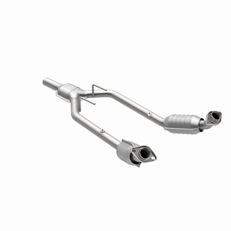 MagnaFlow HM-Grade Direct-Fit Catalytic Converter - Ford Thunderbird / Mercury Cougar 1996-1997 3.8L, view 9