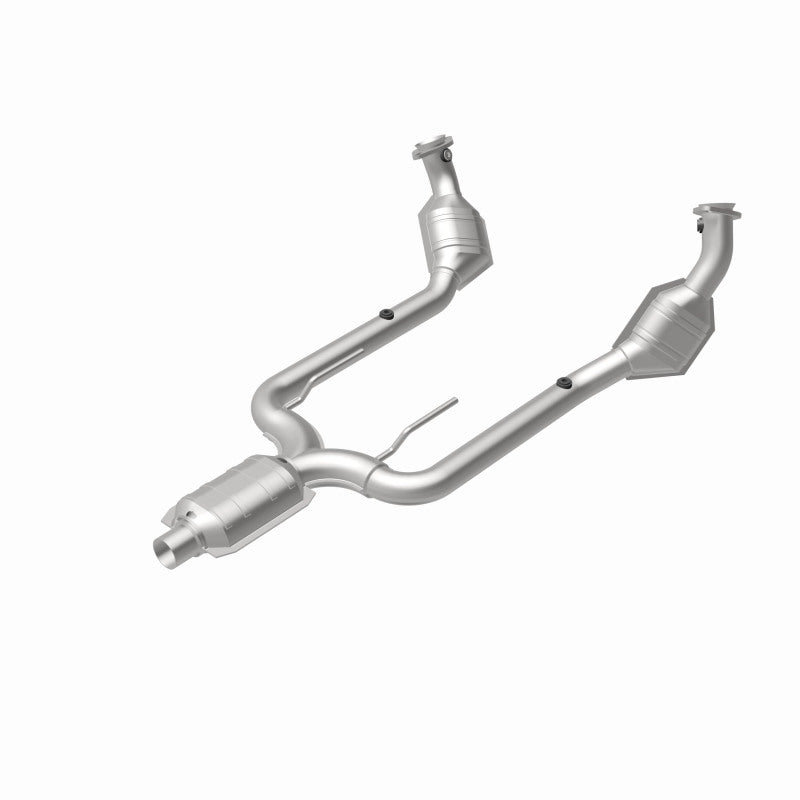MagnaFlow HM-Grade Direct-Fit Catalytic Converter - Ford Thunderbird / Mercury Cougar 1994-1997 4.6L, view 4