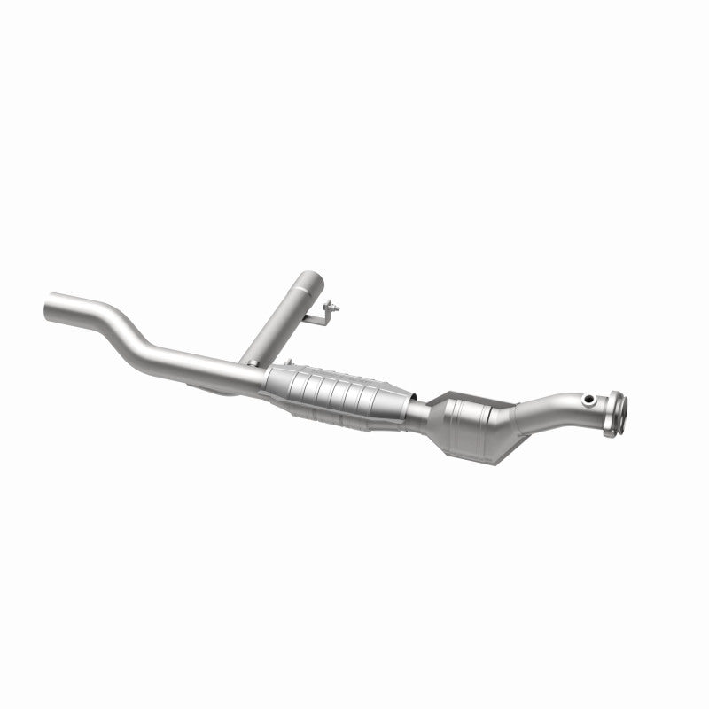 MagnaFlow HM-Grade Direct-Fit Catalytic Converter - Ford F-150 / F-250 1997-1998 4.6L - Right Side, view 8