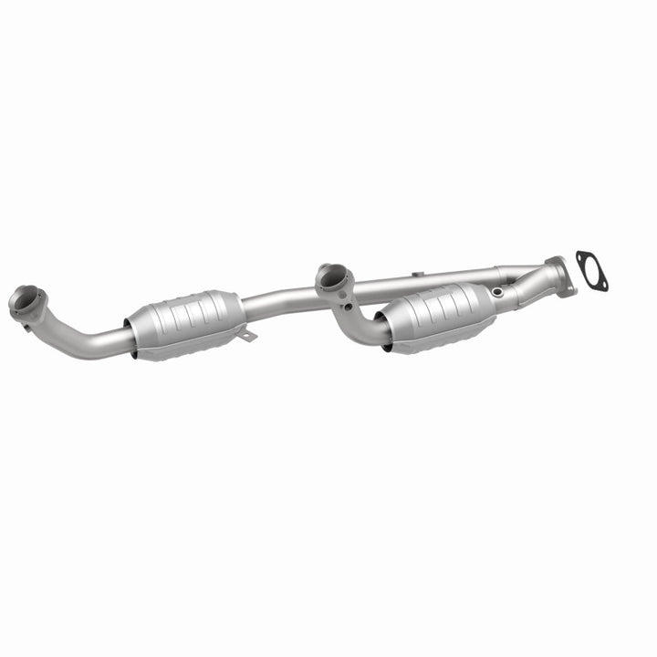 MagnaFlow HM-Grade Direct-Fit Catalytic Converter - Ford Windstar 1995-1997 3.8L, view 3