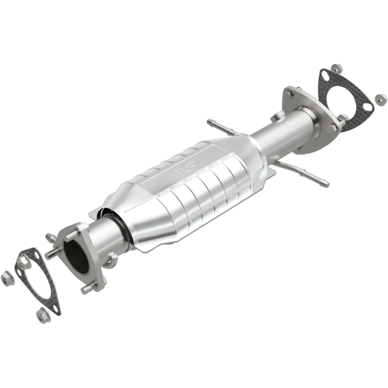 MagnaFlow HM Grade Direct-Fit Catalytic Converter - Chevrolet S10 1996-1999 4.3L