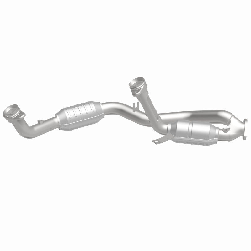 MagnaFlow HM Grade Direct-Fit Catalytic Converter - Ford Taurus 1996-1999 3.4L - Front, view 39