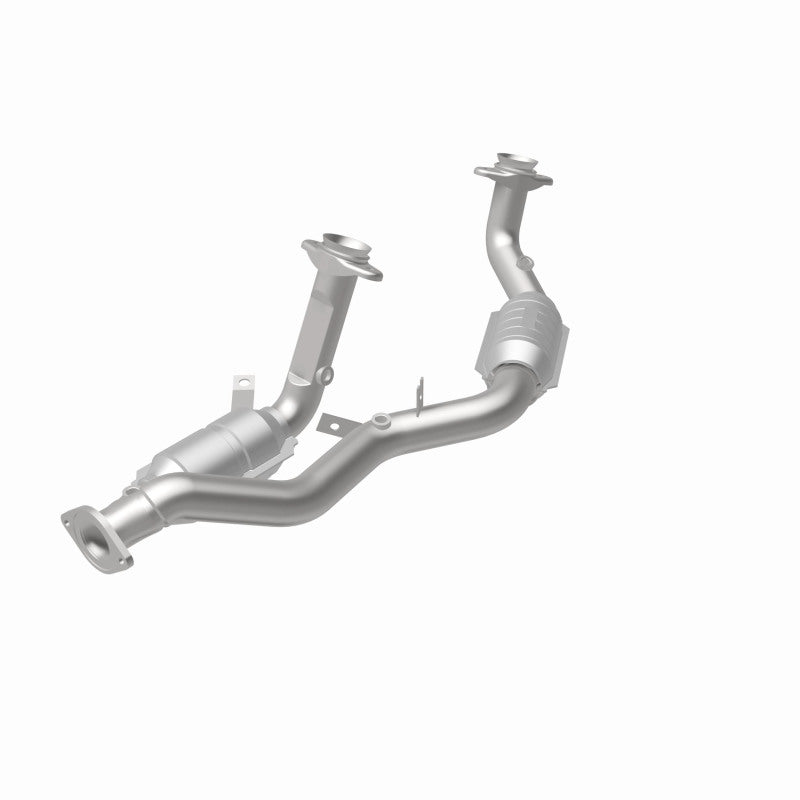 MagnaFlow HM Grade Direct-Fit Catalytic Converter - Ford Taurus 1996-1999 3.4L - Front, view 5