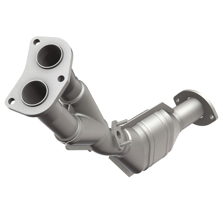MagnaFlow HM Grade Direct-Fit Catalytic Converter - Toyota Tacoma 2000-2004 2.7L - Front