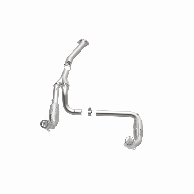 MagnaFlow HM-Grade Direct-Fit Catalytic Converter - Chevrolet Express GMC Savana 2003-2008 4.3L/5.4L, view 42