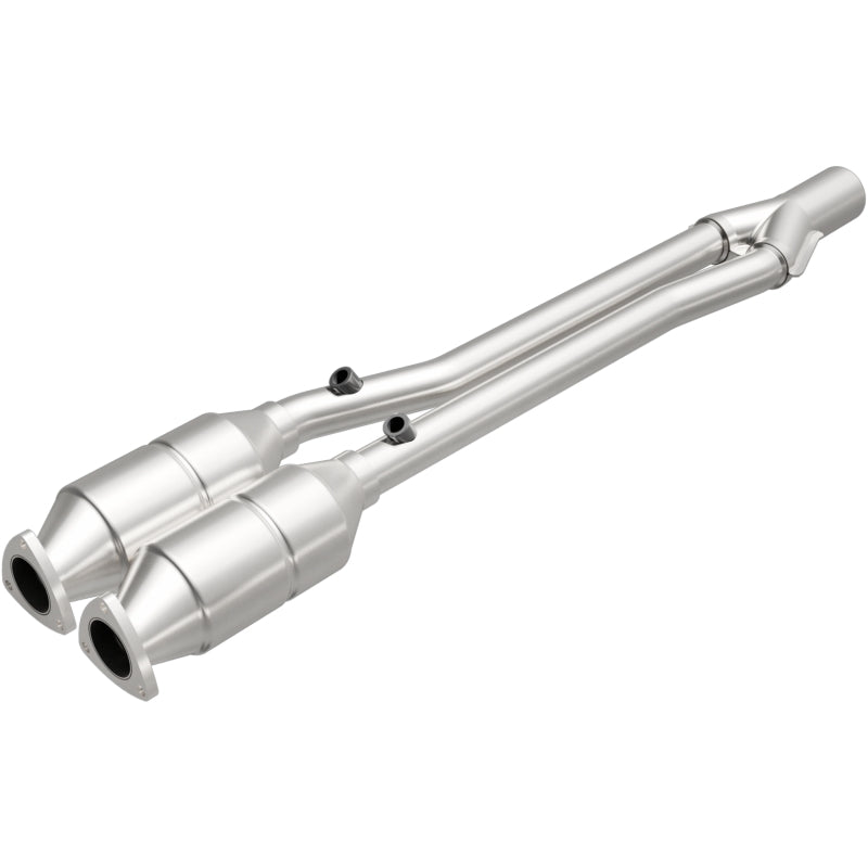MagnaFlow HM-Grade Direct-Fit Catalytic Converter - Audi TT Quattro / Volkswagen R32 3.2L 2004-2008