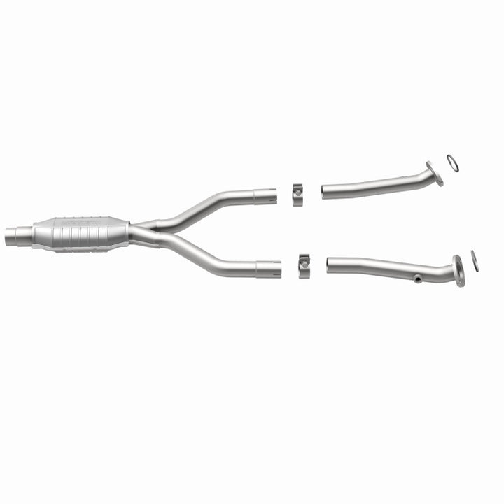 MagnaFlow HM-Grade Direct-Fit Catalytic Converter - Lexus LS430 2001-2006 4.3L - Rear, view 33