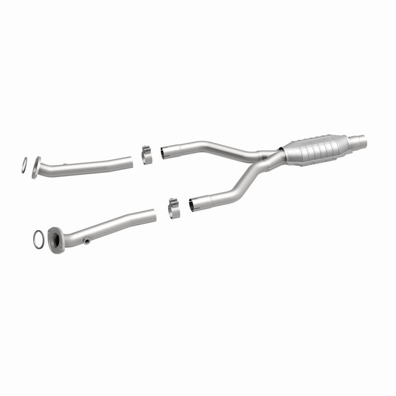 MagnaFlow HM-Grade Direct-Fit Catalytic Converter - Lexus LS430 2001-2006 4.3L - Rear, view 4