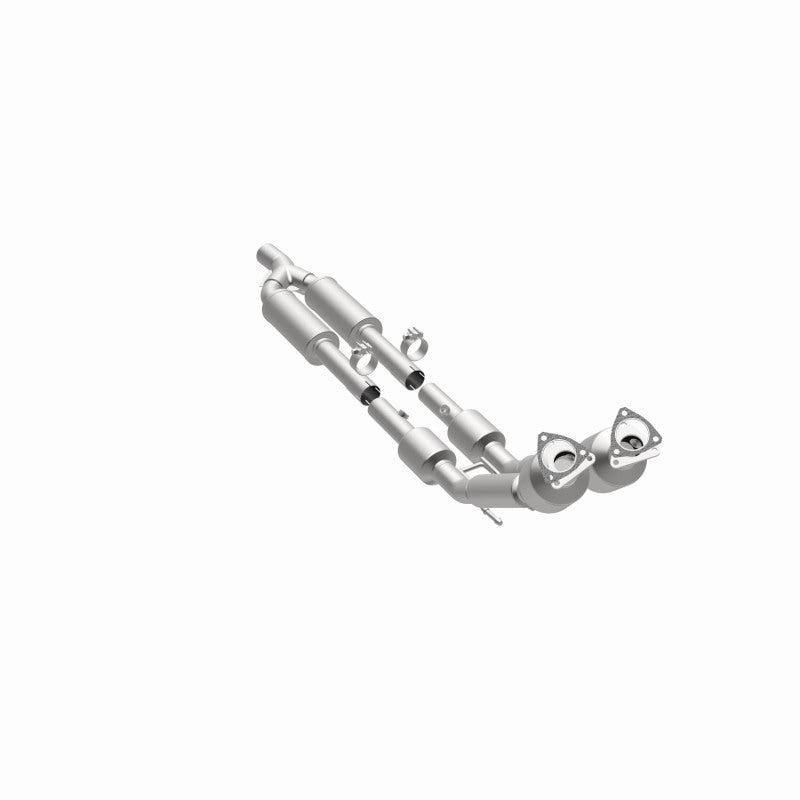 MagnaFlow HM-Grade Direct-Fit Catalytic Converter - Volkswagen Passat 2006-2008 3.6L, view 2