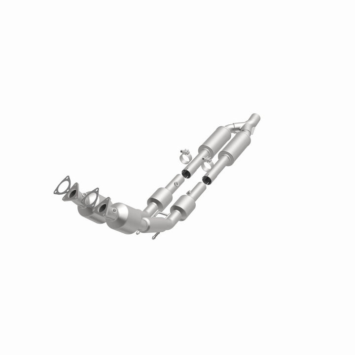 MagnaFlow HM-Grade Direct-Fit Catalytic Converter - Volkswagen Passat 2006-2008 3.6L, view 4