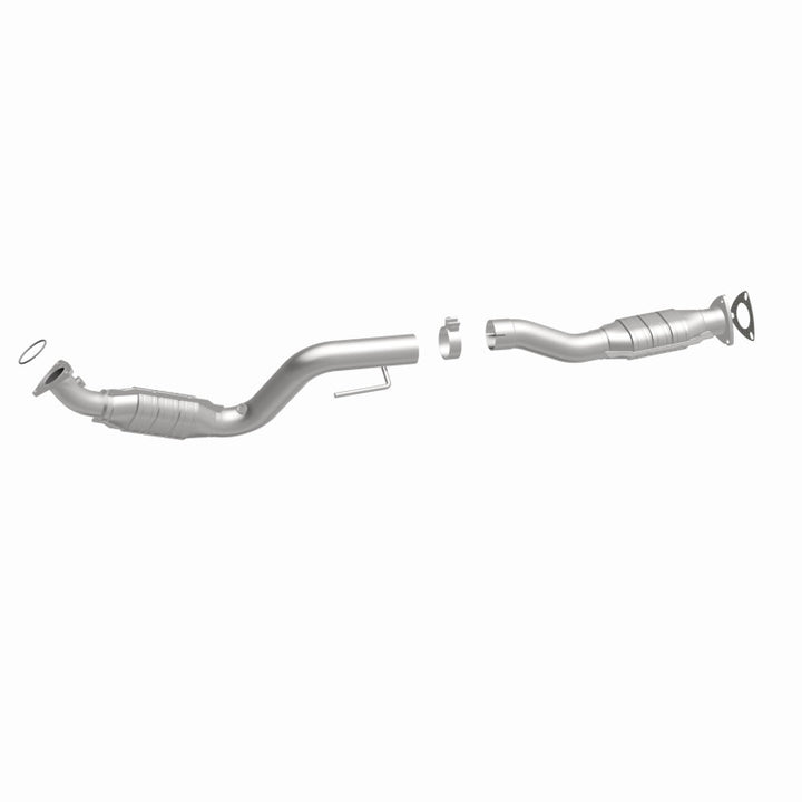 MagnaFlow HM-Grade Direct-Fit Catalytic Converter - Chevrolet Express 3500 2003-2007 4.8L - Right, view 16