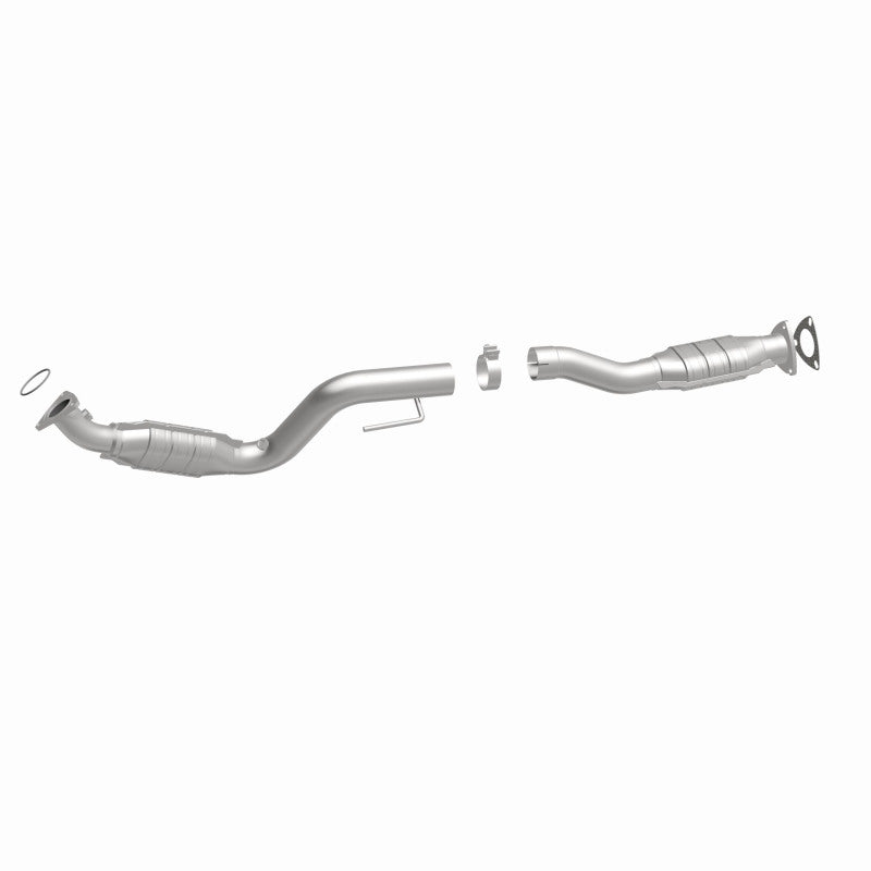 MagnaFlow HM-Grade Direct-Fit Catalytic Converter - Chevrolet Express 3500 2003-2007 4.8L - Right, view 16