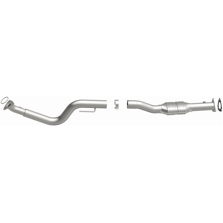 MagnaFlow HM-Grade Direct-Fit Catalytic Converter - Chevrolet Express / GMC Savana 2500 / 3500 2003-2009 - Right, view 3
