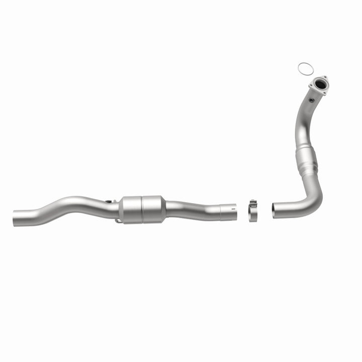 MagnaFlow HM-Grade Direct-Fit Catalytic Converter - Chevrolet Silverado GMC Sierra 2500 HD 8.1L (2001-2002) - Driver Side, 360 degree view