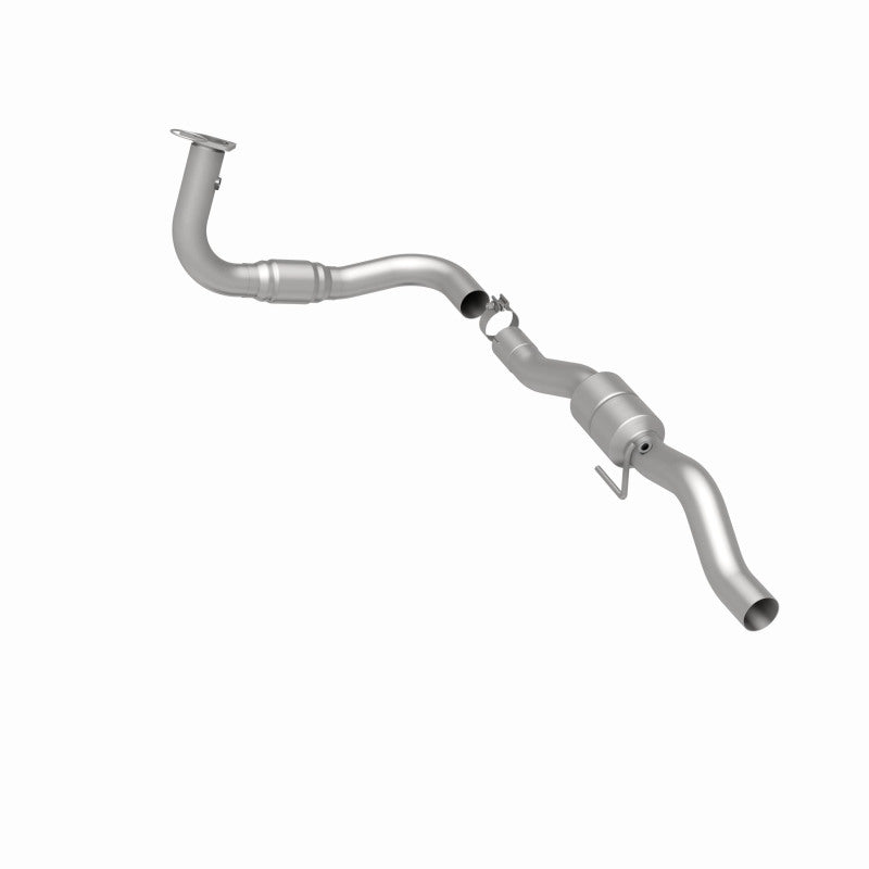 MagnaFlow HM-Grade Direct-Fit Catalytic Converter - Chevrolet Silverado GMC Sierra 2500 HD 8.1L (2001-2002) - Driver Side, view 4