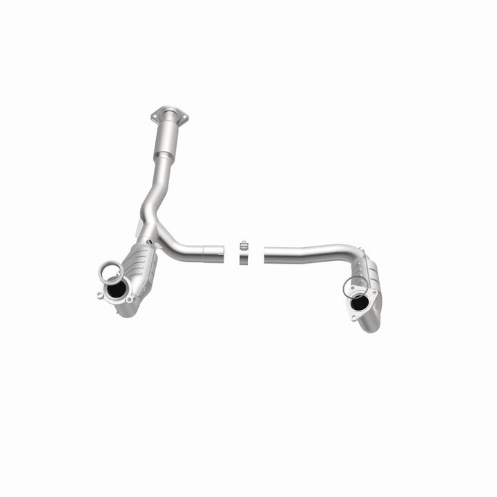 MagnaFlow HM-Grade Direct-Fit Catalytic Converter - GMC Envoy XL 2003-2006, view 3