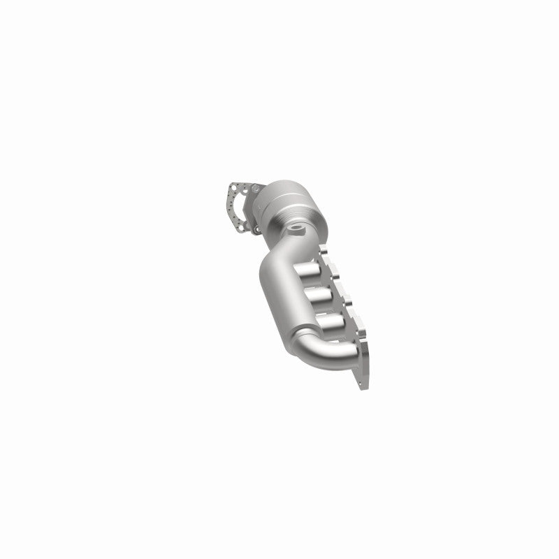 MagnaFlow HM-Grade Direct-Fit Catalytic Converter - Volkswagen Passat 2002-2004 4.0L W8, view 5