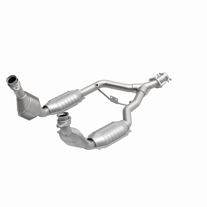 MagnaFlow HM-Grade Direct-Fit Catalytic Converter - Ford Mustang 1996-1998 3.8L, 360 degree view