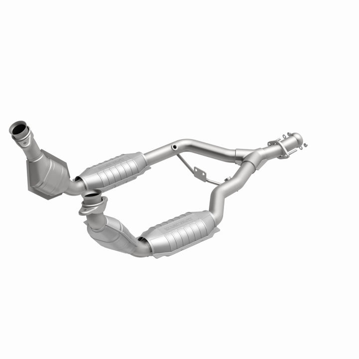 MagnaFlow HM-Grade Direct-Fit Catalytic Converter - Ford Mustang 1996-1998 3.8L, 360 degree view