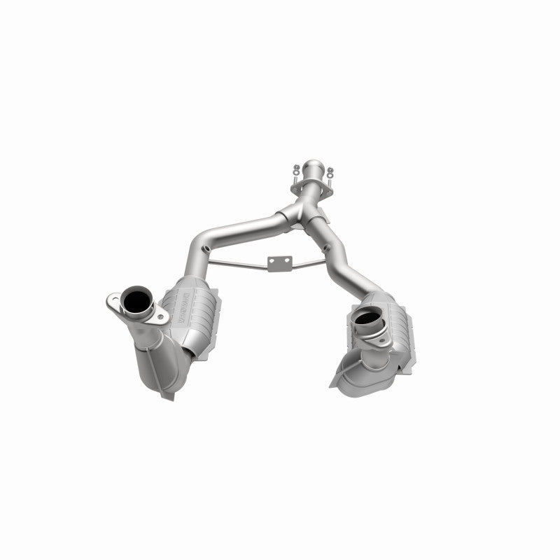 MagnaFlow HM-Grade Direct-Fit Catalytic Converter - Ford Mustang 1996-1998 3.8L, 360 degree view