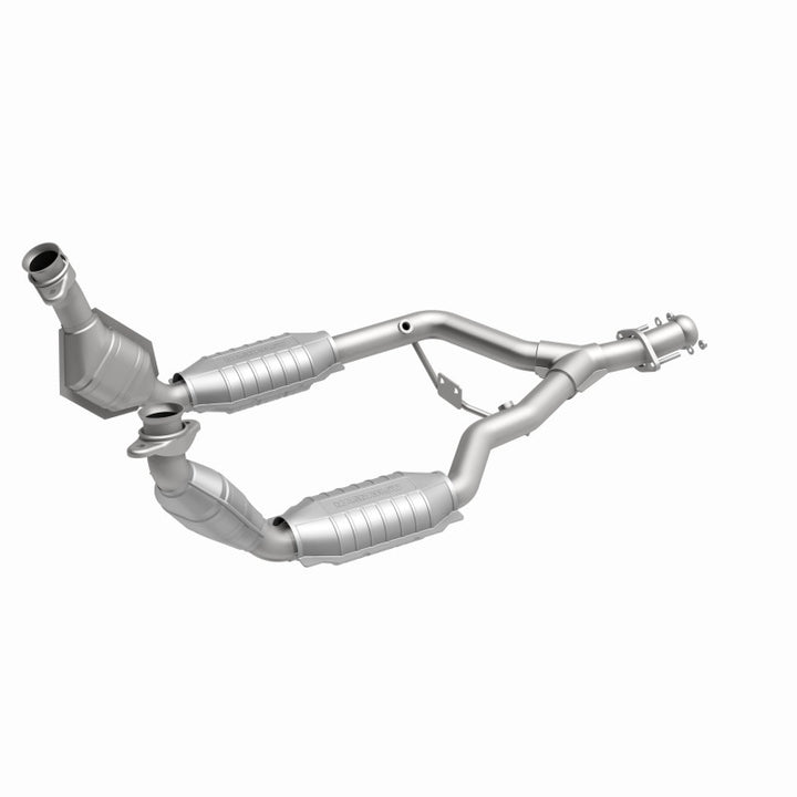 MagnaFlow HM-Grade Direct-Fit Catalytic Converter - Ford Mustang 1996-1998 3.8L, 360 degree view