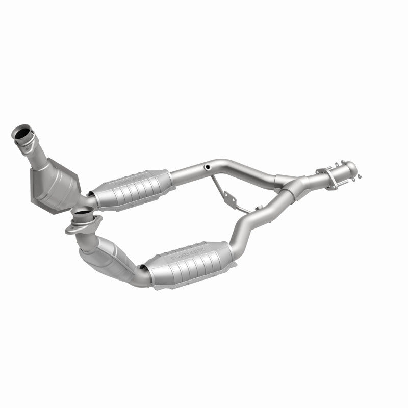 MagnaFlow HM-Grade Direct-Fit Catalytic Converter - Ford Mustang 1996-1998 3.8L, 360 degree view