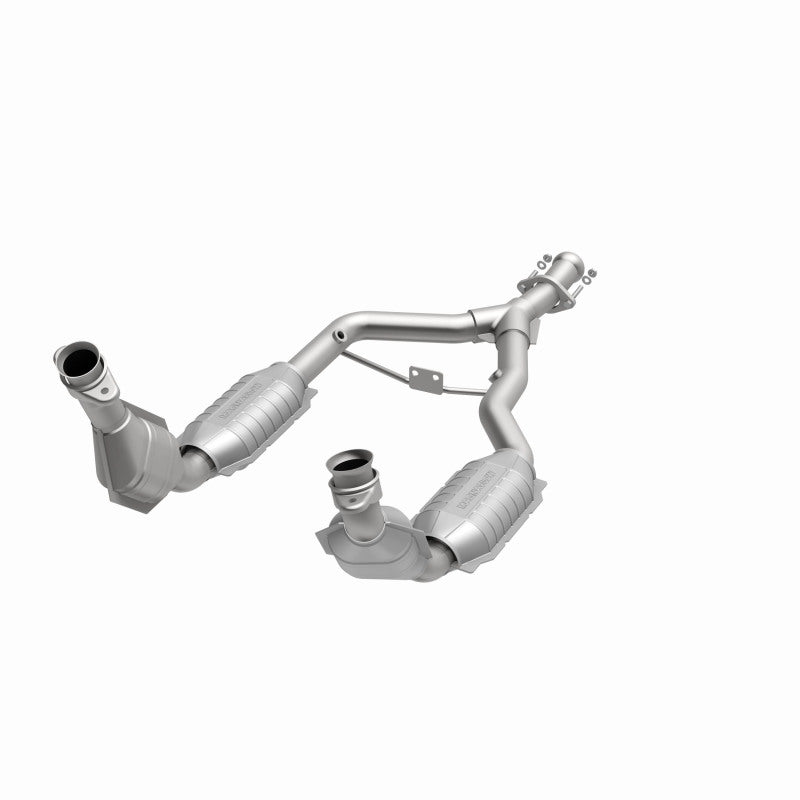 MagnaFlow HM-Grade Direct-Fit Catalytic Converter - Ford Mustang 1996-1998 3.8L, 360 degree view