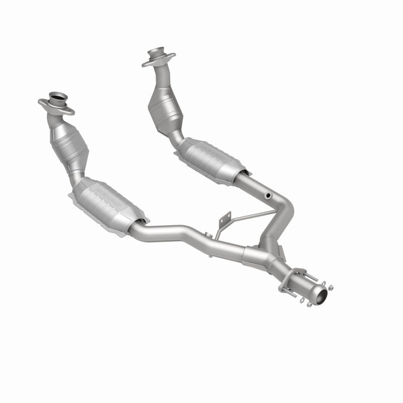 MagnaFlow HM-Grade Direct-Fit Catalytic Converter - Ford Mustang 1996-1998 3.8L, 360 degree view