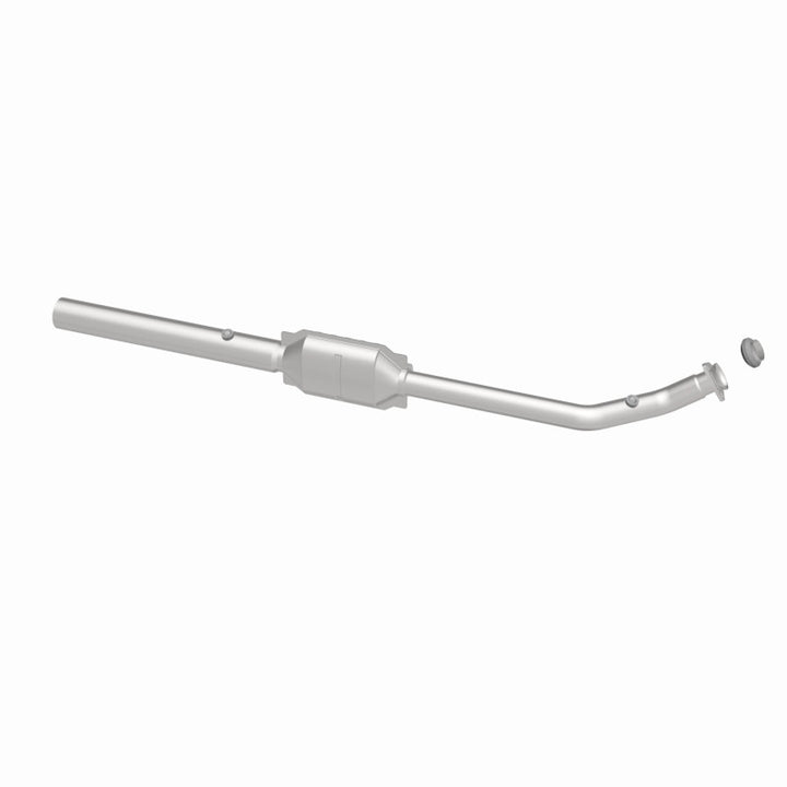 MagnaFlow HM-Grade Direct-Fit Catalytic Converter - Chevrolet Express GMC Savana 5.7L (1996-2000), 360 degree view