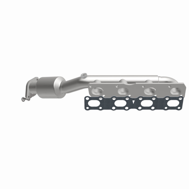 MagnaFlow HM-Grade Direct-Fit Manifold Catalytic Converter - Nissan Titan / Armada / Infiniti QX56 5.6L 2004-2017 - Driver Side, view 14