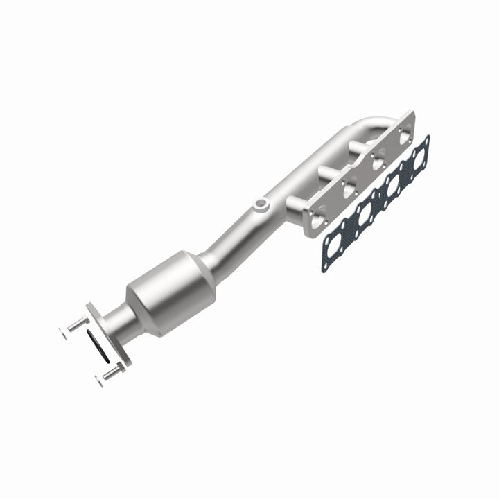 MagnaFlow HM-Grade Direct-Fit Manifold Catalytic Converter - Nissan Titan / Armada / Infiniti QX56 5.6L 2004-2017 - Driver Side, view 4