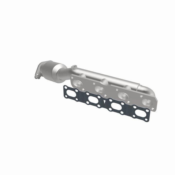 MagnaFlow HM-Grade Direct-Fit Manifold Catalytic Converter - Nissan Titan / Armada / Infiniti QX56 5.6L 2004-2017 - Driver Side, view 8