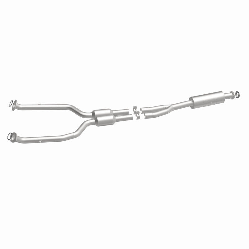 MagnaFlow OEM-Grade Direct-Fit Catalytic Converter - Lexus GS300 2006 V6 3.0L - Underbody, view 36