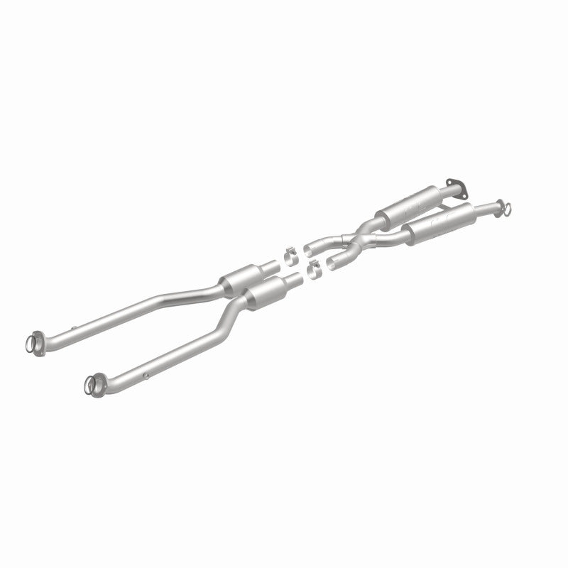 MagnaFlow OEM-Grade Direct-Fit Catalytic Converter - Lexus RC350 2015-2017 V6 3.5L - Underbody, view 5