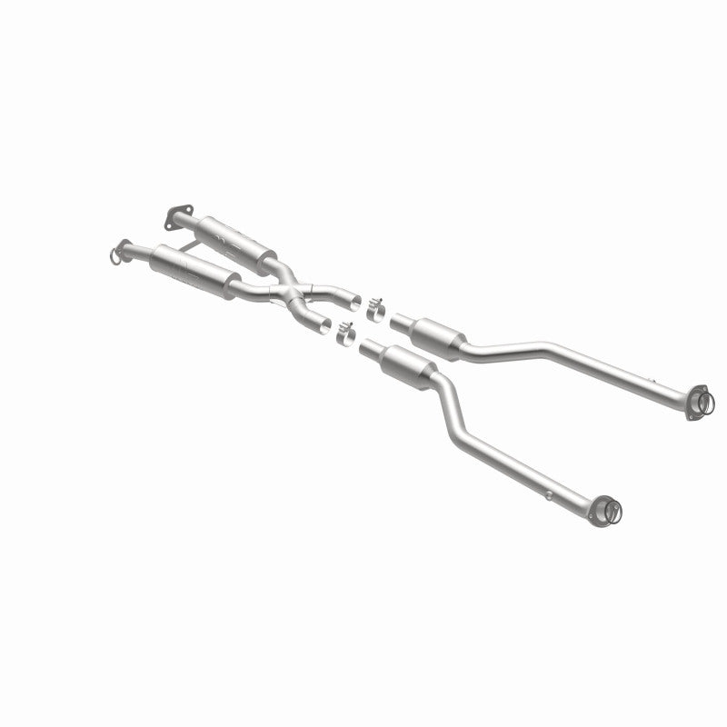 MagnaFlow OEM-Grade Direct-Fit Catalytic Converter - Lexus RC350 2015-2017 V6 3.5L - Underbody, view 9