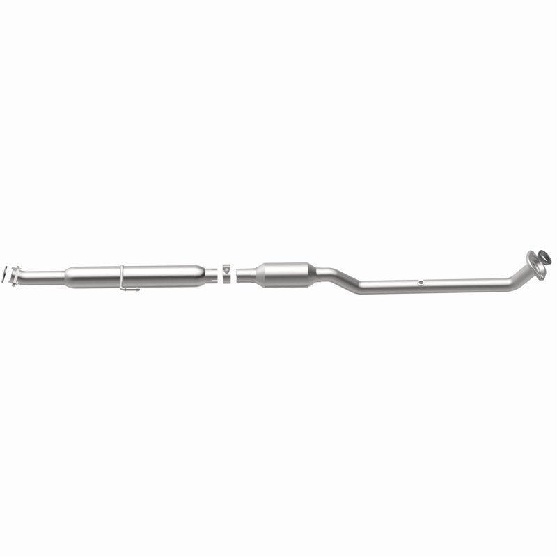MagnaFlow OEM-Grade Direct-Fit Catalytic Converter - Lexus ES300h 2013-2018 L4 2.5L - Underbody, view 26