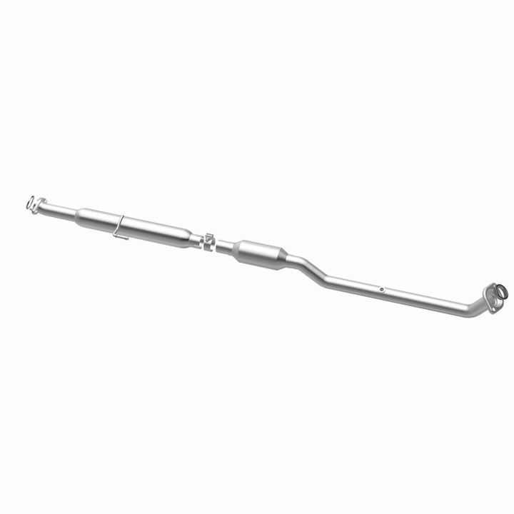 MagnaFlow OEM-Grade Direct-Fit Catalytic Converter - Lexus ES300h 2013-2018 L4 2.5L - Underbody, view 3