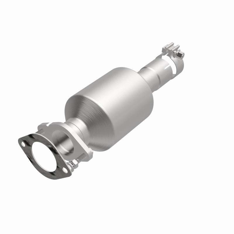 MagnaFlow OEM-Grade Direct-Fit Catalytic Converter - Ford C-Max 2013-2018 2.0L - Underbody, view 3