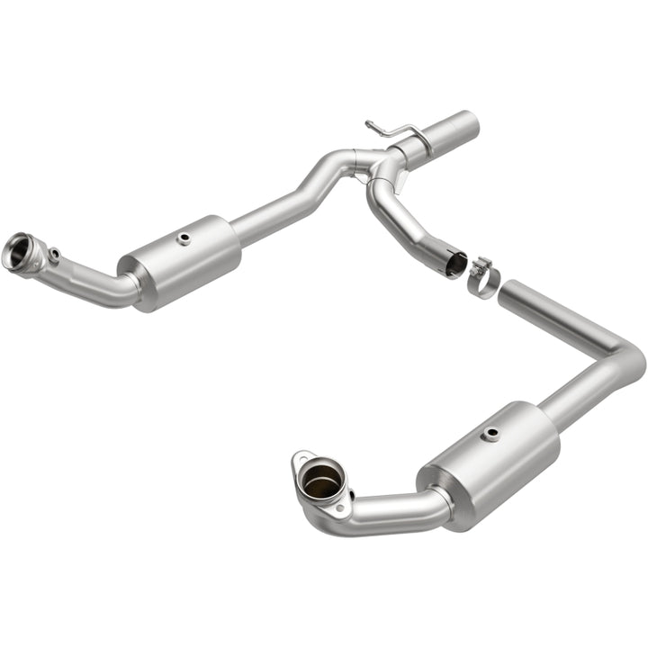 MagnaFlow OEM-Grade Direct-Fit Catalytic Converter - Ford E-350 Super Duty 2009-2019 6.8L - Underbody