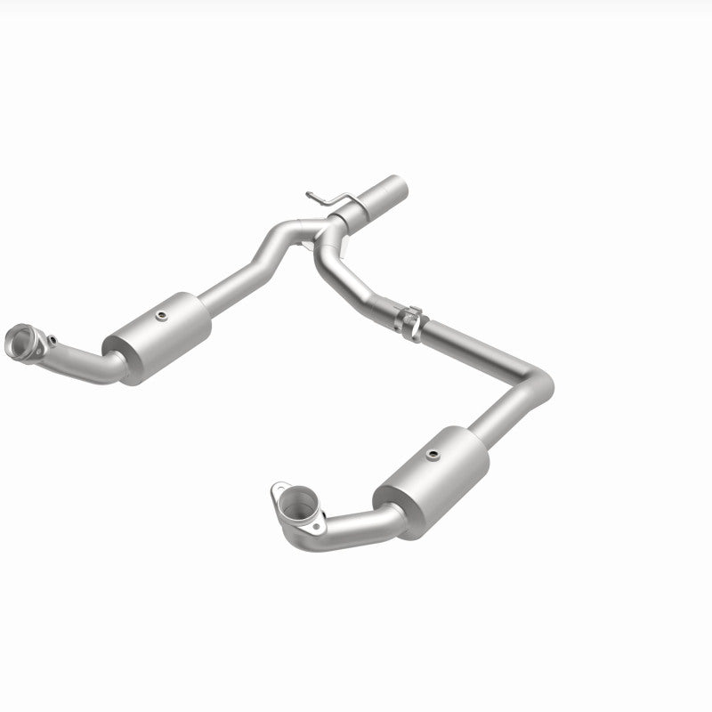 MagnaFlow OEM-Grade Direct-Fit Catalytic Converter - Ford E-350 Super Duty 2009-2019 6.8L - Underbody, view 11