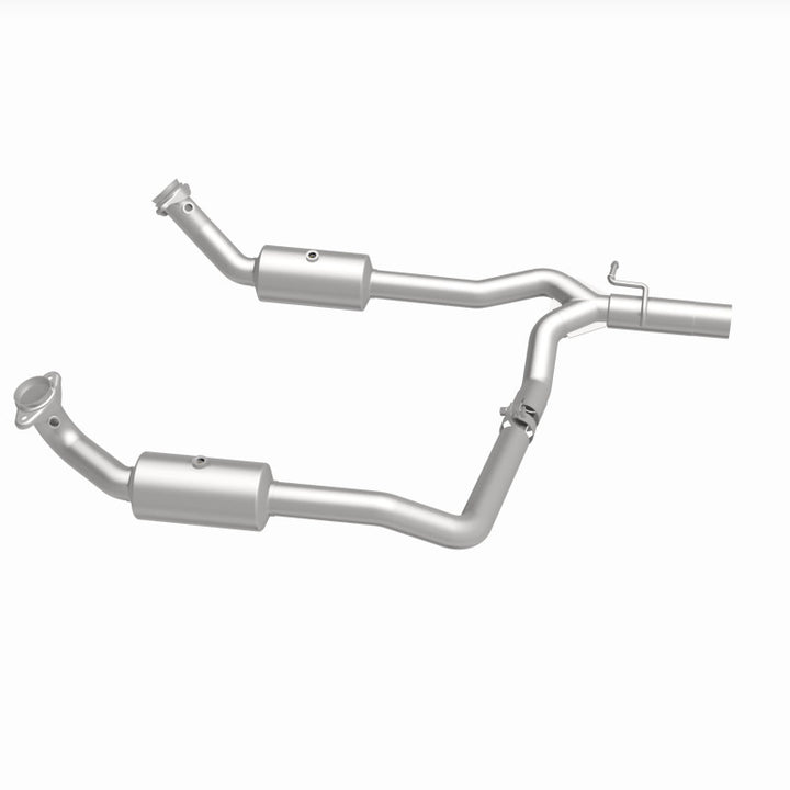 MagnaFlow OEM-Grade Direct-Fit Catalytic Converter - Ford E-350 Super Duty 2009-2019 6.8L - Underbody, view 22