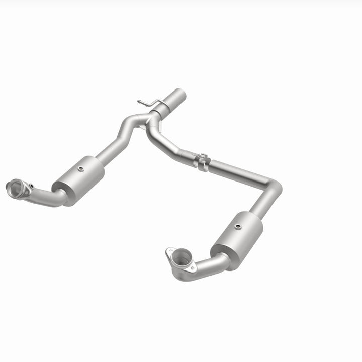 MagnaFlow OEM-Grade Direct-Fit Catalytic Converter - Ford E-350 Super Duty 2009-2019 6.8L - Underbody, view 23