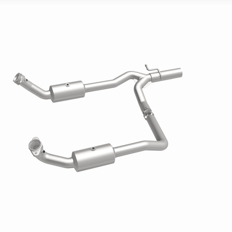 MagnaFlow OEM-Grade Direct-Fit Catalytic Converter - Ford E-350 Super Duty 2009-2019 6.8L - Underbody, view 31