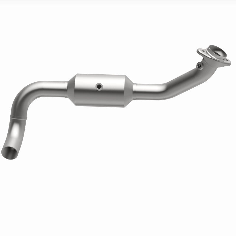 MagnaFlow OEM-Grade Direct-Fit Catalytic Converter - Ford F-150 2007-2008 4.6L - Underbody, view 4