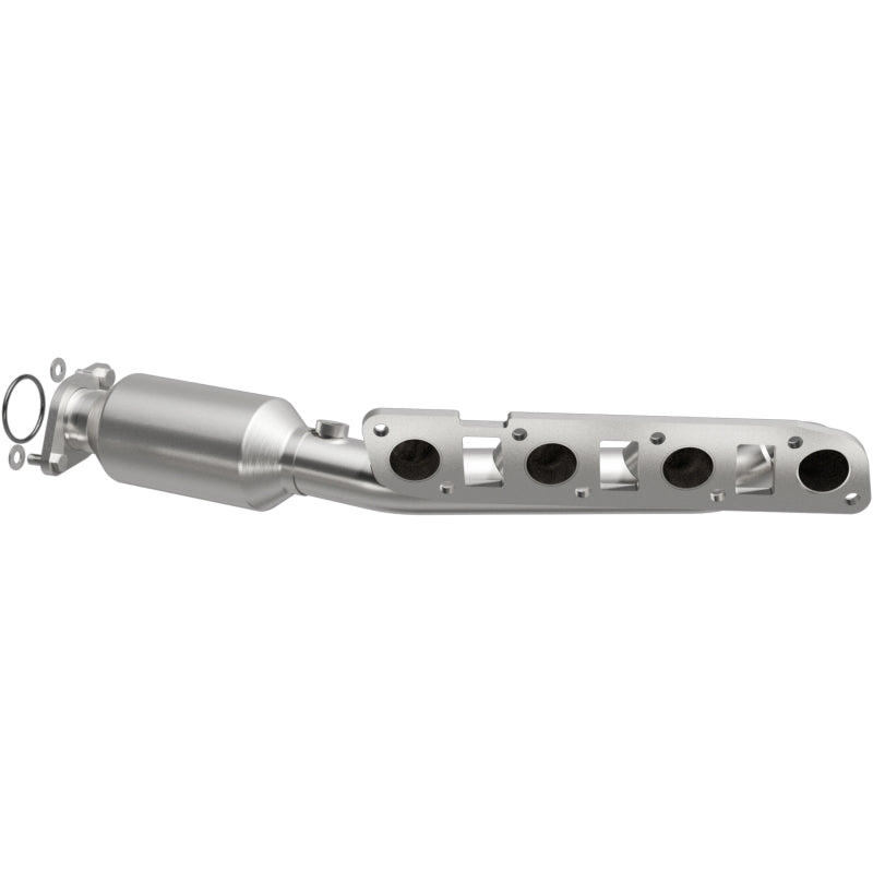 MagnaFlow OEM-Grade Direct-Fit Catalytic Converter - Infiniti QX56 / QX80 5.6L V8 2011-2017 (22-035)