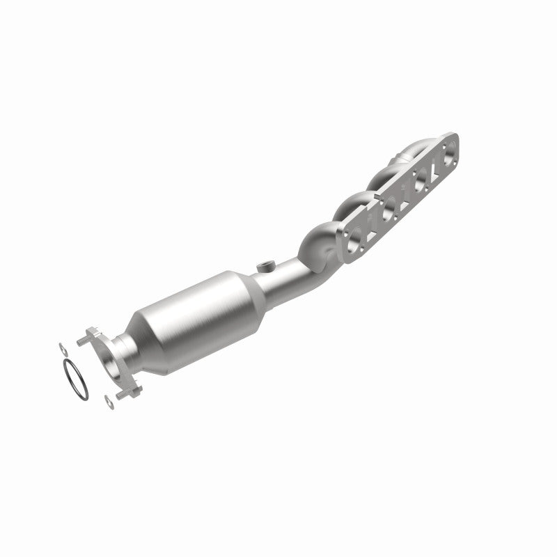 MagnaFlow OEM-Grade Direct-Fit Catalytic Converter - Infiniti QX56 / QX80 5.6L V8 2011-2017 (22-035), view 2